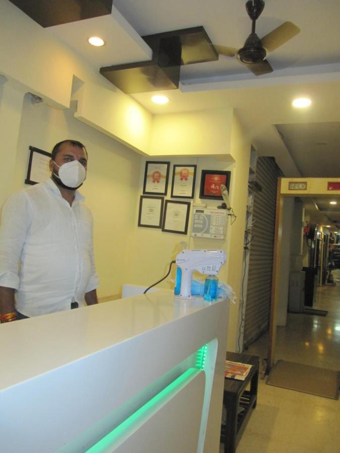 Hotel Arjun Neu-Delhi Exterior foto