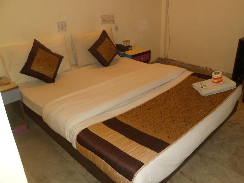 Hotel Arjun Neu-Delhi Exterior foto