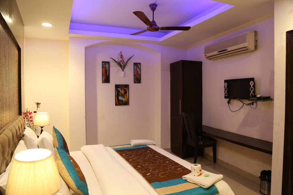 Hotel Arjun Neu-Delhi Exterior foto