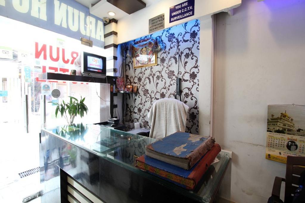 Hotel Arjun Neu-Delhi Exterior foto