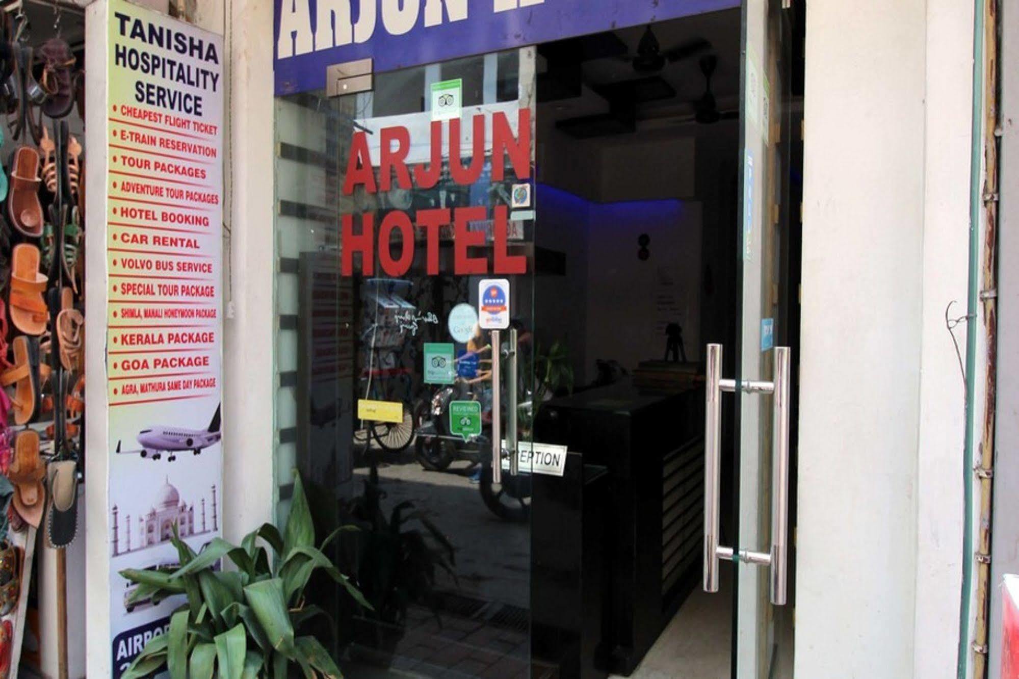 Hotel Arjun Neu-Delhi Exterior foto