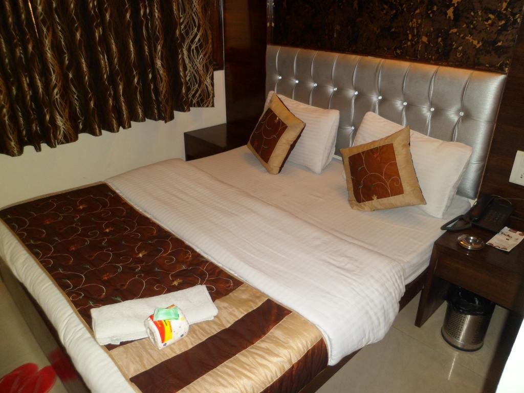 Hotel Arjun Neu-Delhi Zimmer foto